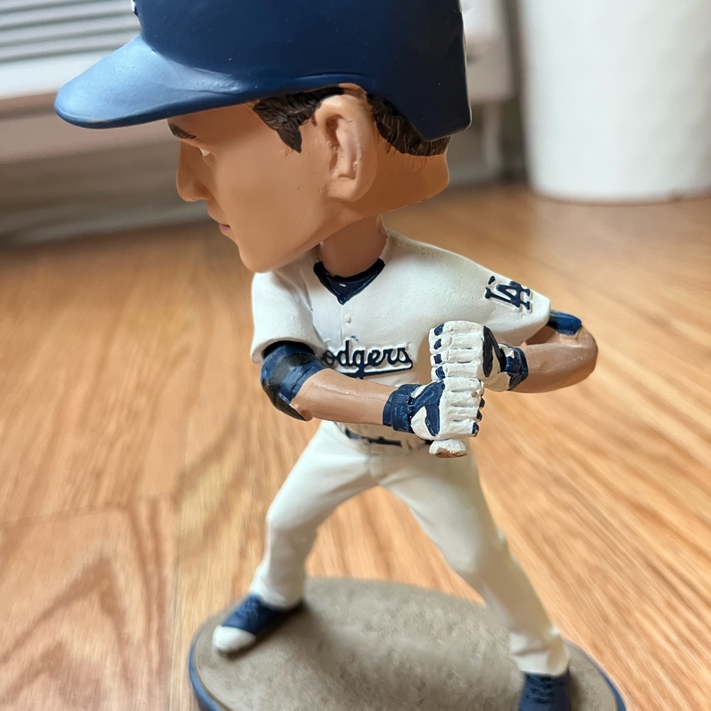 Bobblehead - Picture 8 of 16